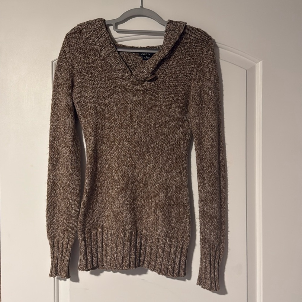Rue 21 size medium brown knit sweater with button details and hood